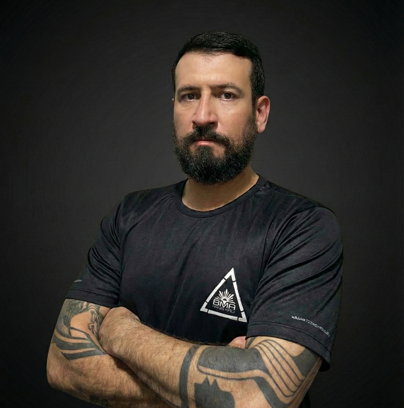 Professor Tales Azevedo